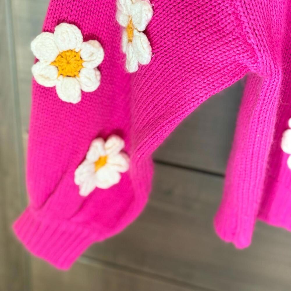 Cotton Emporium 3-D Daisy cardigan sweater - Picture 4 of 6